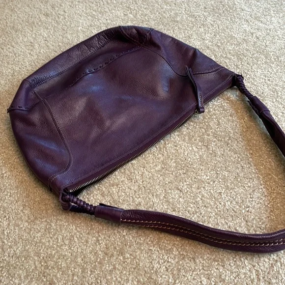The Sak Purple Leather Hobo Bag - Picture 3 of 8